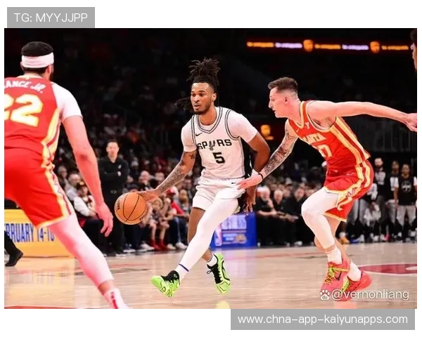 马刺控卫福克斯迎赛季首秀在即，马刺kj